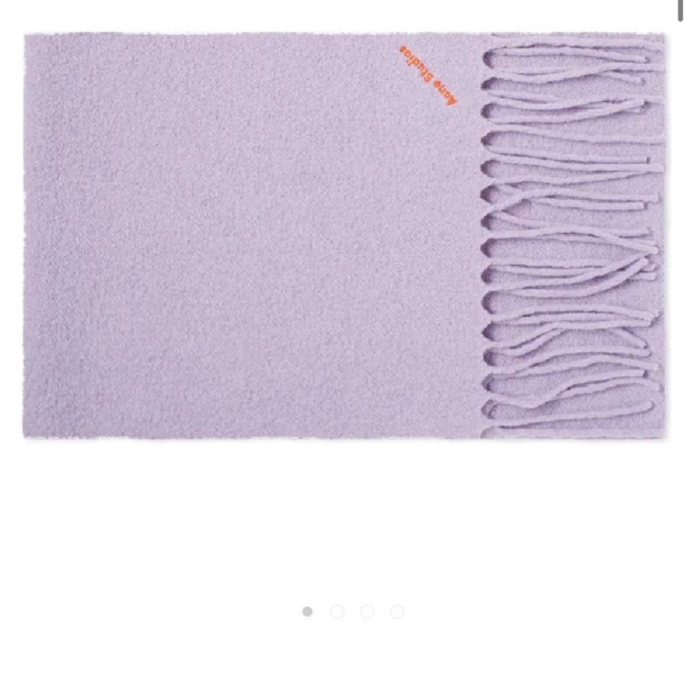 ACNE villy scarf in Moss green (215 cm x 34 cm) BNWOT (Unisex)